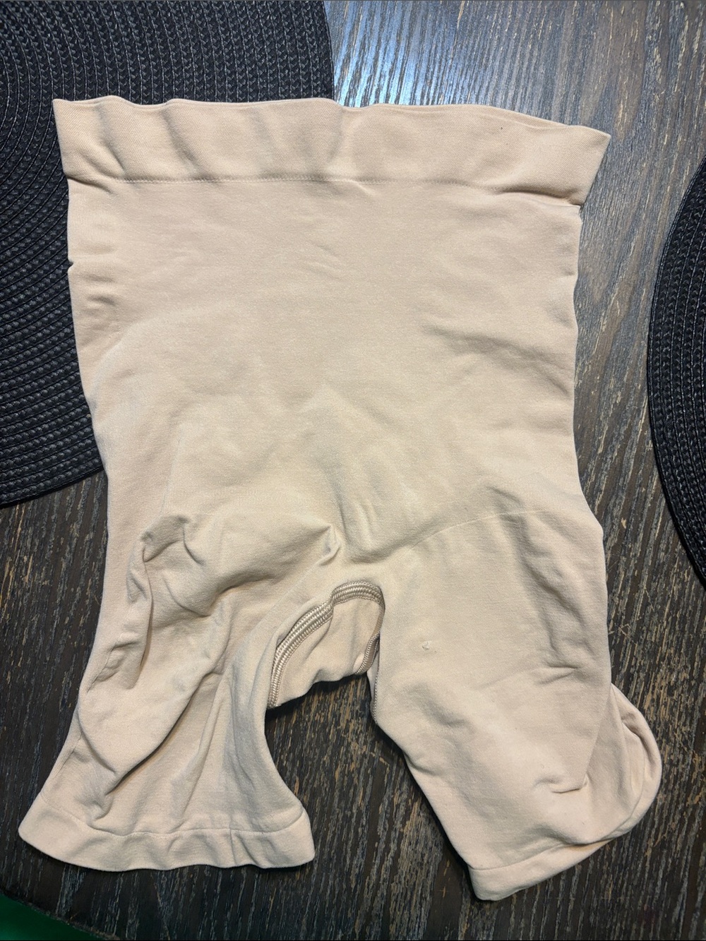 SKIMS clay large seamless sculpt mid thigh shorts